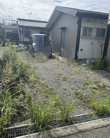 中古戸建　岩出市畑毛　平屋建の駐車場