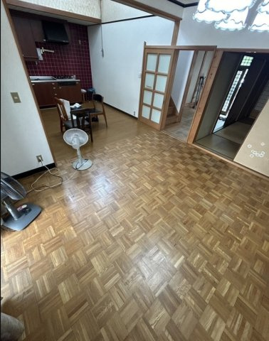 中古戸建　和歌山市西高松の居間・リビング