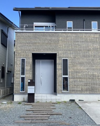中古戸建　岩出市金屋の駐車場