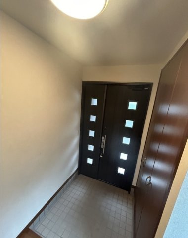 中古戸建　和歌山市内原の玄関