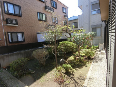 【庭】 | 矢島邸貸家
