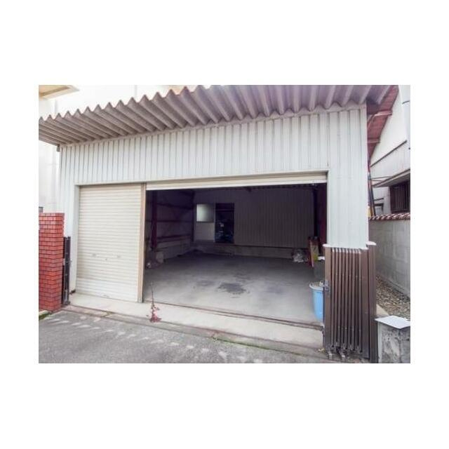 中古戸建　和歌山市栄谷の駐車場