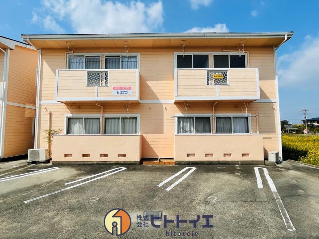 ベルメゾン室岡の外観