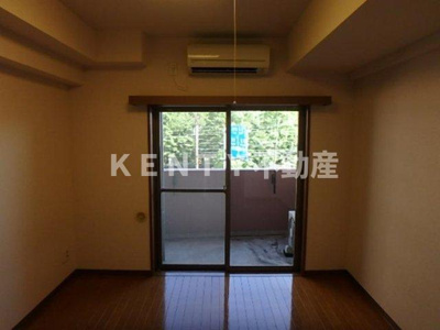 【居間・リビング】 | シンシア大森本町 | 使いやすいリビングです