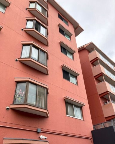 和歌山市市小路　グランドハイツサンルートの外観