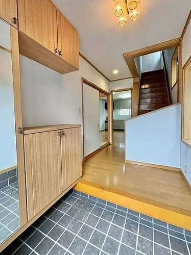 中古戸建　有本の玄関