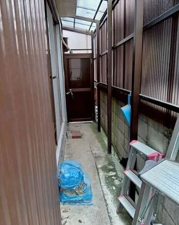 中古戸建　黒田の前面道路含む現地写真