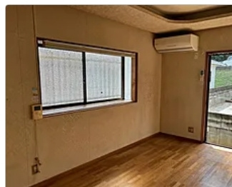 中古戸建　岩出市山崎の居間・リビング