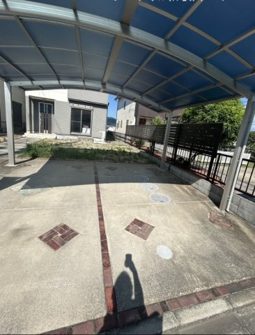 中古戸建　和歌山市　楠本の駐車場