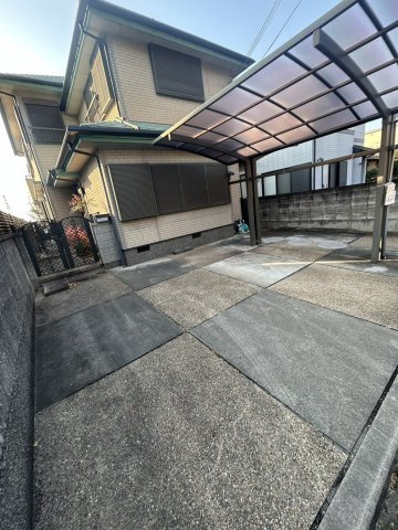 中古戸建　鳴神1680万円の駐車場