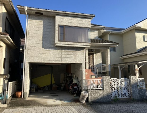 岩出市中島の前面道路含む現地写真