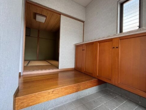 中古戸建　狐島の玄関