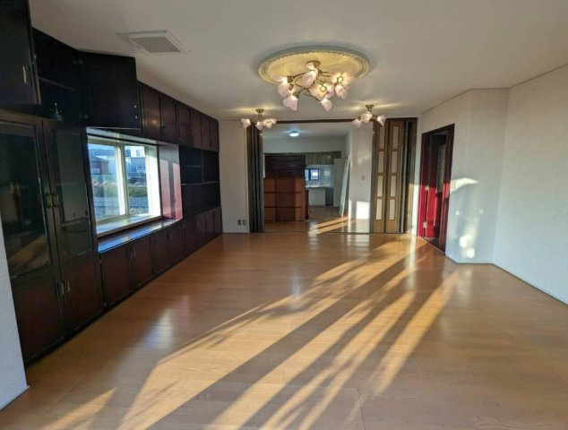 中古戸建　和歌山市出島の居間・リビング