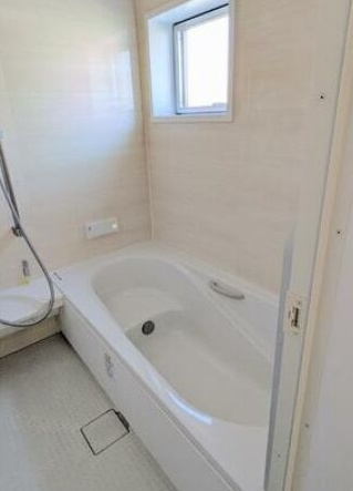 中古戸建　朝日の浴室