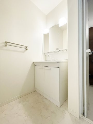 シャーメゾンガーデン福島　Ｂ棟の洗面所