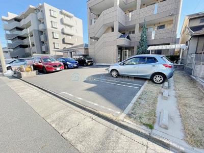 【駐車場】 | ガーデンハウス【名古屋市賃貸・カウンターキッチン】