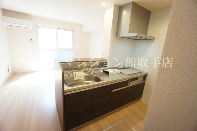 クレストフォーチュン Bのキッチン