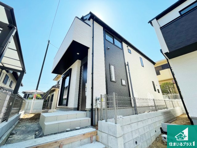 神戸市西区樫野台　新築一戸建ての外観|周辺は落ち着いた街並みの住宅地！子育てがしやすい住環境です！まだ未完成ですが、現地でしかわからない事もございます。是非一度ご覧ください。