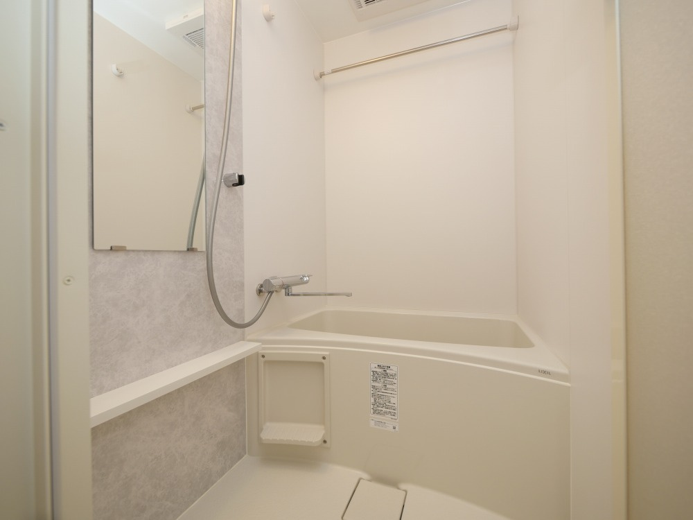 エスリード新大阪ザ・プレミアEASTの浴室