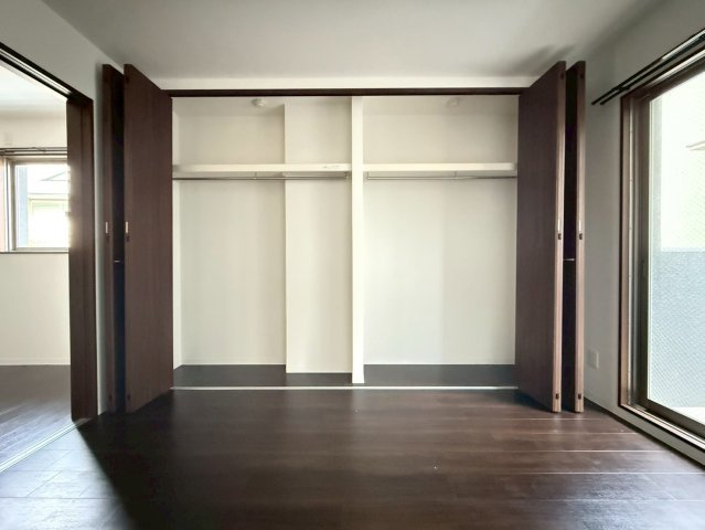 レーヴメゾン　羽衣の収納