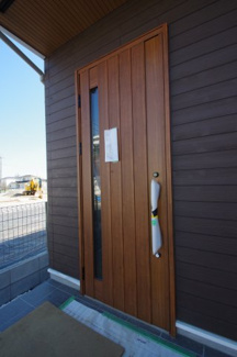 【玄関】 | 【仲介手数料無料！！】日野市新井1丁目　新築戸建て（全1棟）1号棟　5280万円