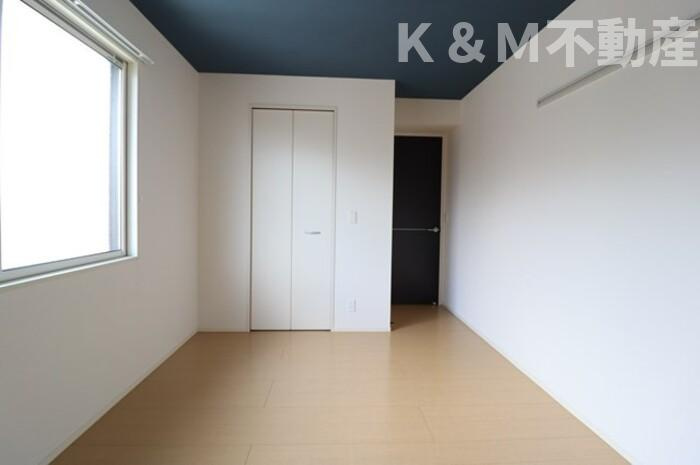 オルテンシア　Ⅰの居間・リビング|こちらのリビングで趣味の時間をお楽しみください