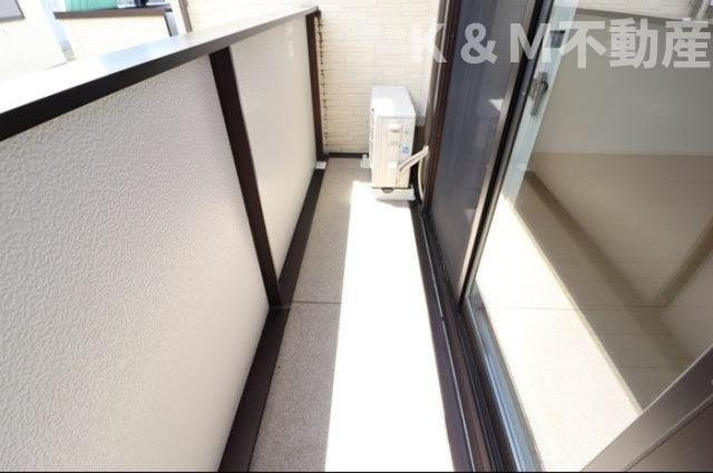 オルテンシア　Ⅰのバルコニー|暖かな日差しのふりそそぐバルコニー