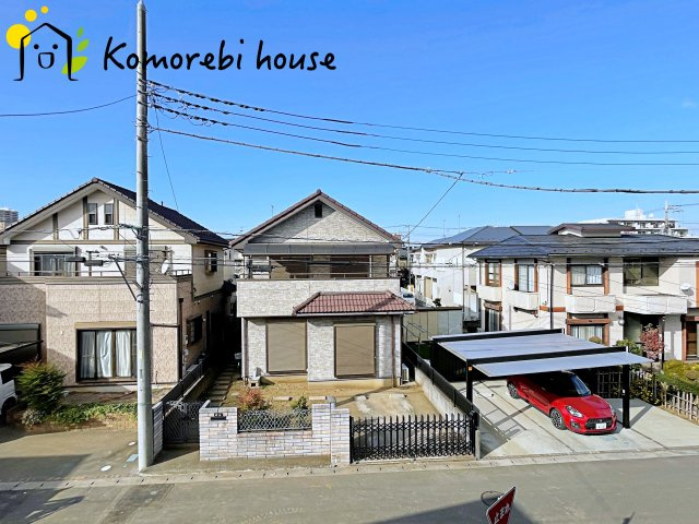 桶川市神明　1期　新築一戸建て　テラシエ　02の展望|高い建物に囲まれないため、バルコニーからの眺望は開放的。朝日や夕焼けの美しさを日々感じられる、心が落ち着く景色が広がります。															