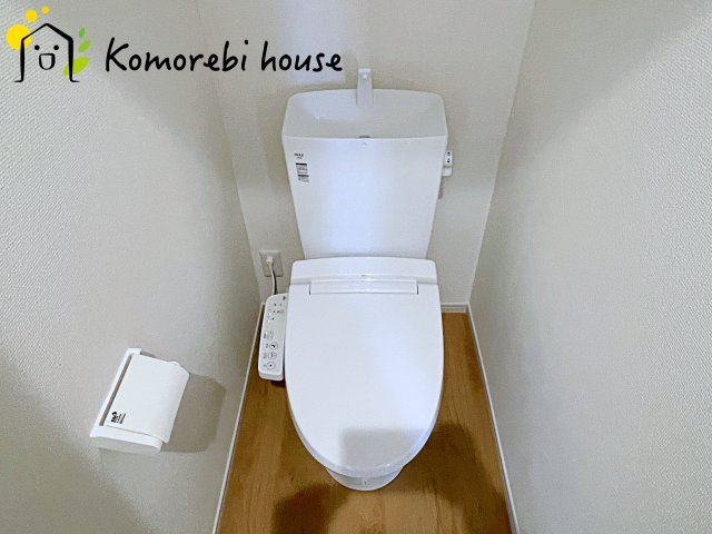 桶川市神明　1期　新築一戸建て　テラシエ　02のトイレ