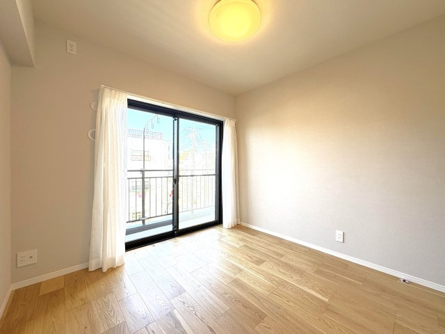 コスモ柴又駅前の洋室|ドキドキの新生活も、安心してスタート。ぴったりの住まいを見つけませんか？クランディアが一緒に住まい選びをサポートします‼　まずは、お気軽にお問合せください　＃クランディア