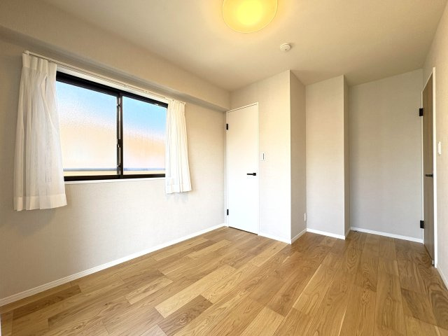 コスモ柴又駅前の洋室|ドキドキの新生活も、安心してスタート。ぴったりの住まいを見つけませんか？クランディアが一緒に住まい選びをサポートします‼　まずは、お気軽にお問合せください　＃クランディア