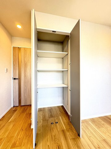 コスモ柴又駅前の収納|ドキドキの新生活も、安心してスタート。ぴったりの住まいを見つけませんか？クランディアが一緒に住まい選びをサポートします‼　まずは、お気軽にお問合せください　＃クランディア