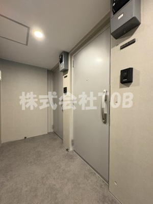 【その他】 | MAXIV CITY八幡山-マキシヴシティ八幡山- | 105号室　玄関ドア