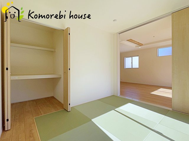桶川市上日出谷　11期　新築一戸建て　ブルーミングガーデン　01の和室|和室があれば客間としても活用できます