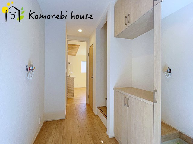 桶川市上日出谷　11期　新築一戸建て　ブルーミングガーデン　01のその他|廊下です