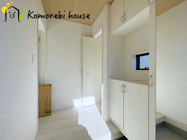 桶川市上日出谷　8期　新築一戸建て　グラファーレ　02の玄関|26.1.29撮影済み