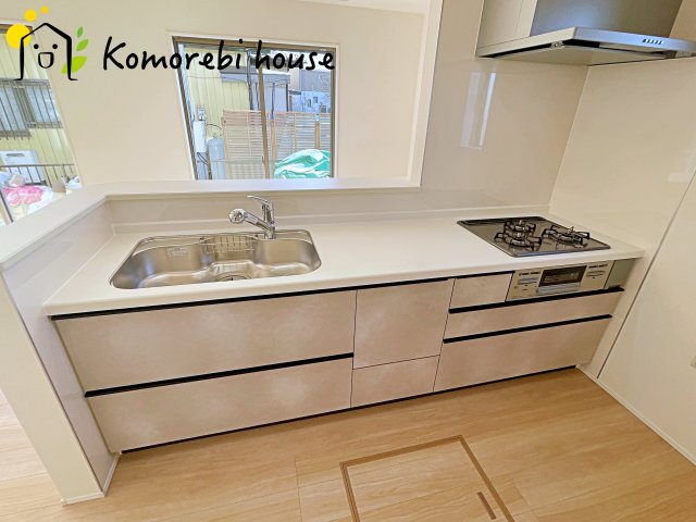 桶川市坂田　9期　新築一戸建て　グラファーレ　01のキッチン|26.2.9撮影済み