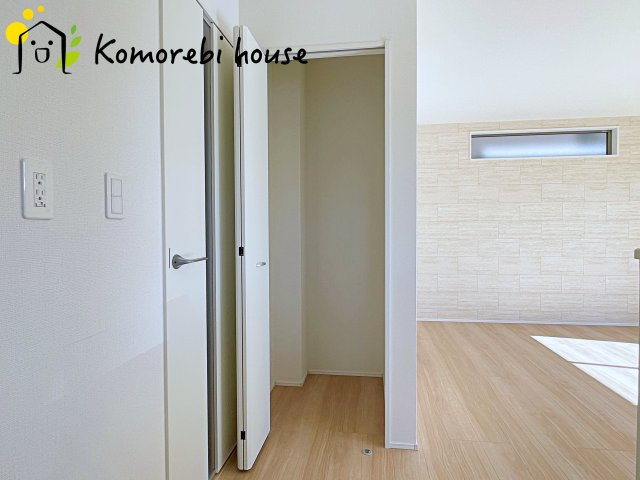桶川市坂田　9期　新築一戸建て　グラファーレ　01の収納|26.2.9撮影済み