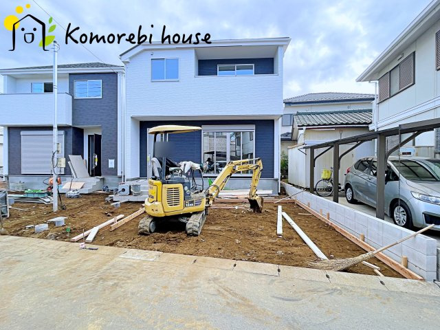 桶川市神明　1期　新築一戸建て　テラシエ　01の駐車場|並列2台駐車が可能なゆとりあるスペース。来客時や将来車が増えても安心の使い勝手です。