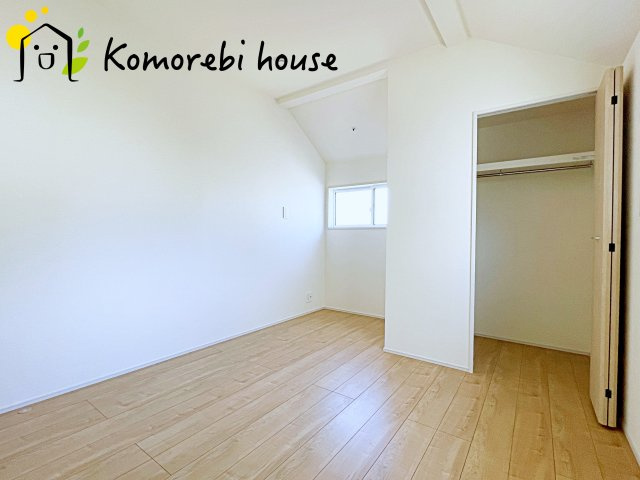 桶川市上日出谷南1丁目　新築一戸建て　ブルーミングガーデン　01の洋室|落ち着いた色調の洋室です