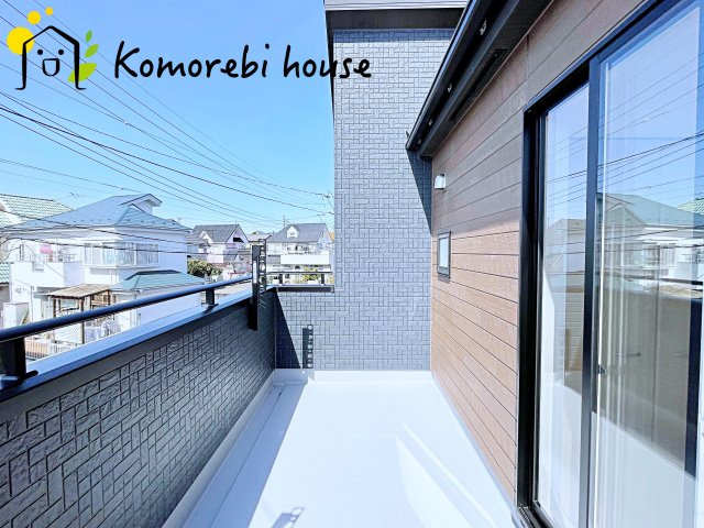 桶川市上日出谷南1丁目　新築一戸建て　ブルーミングガーデン　01のバルコニー|落ち着いた時間を過ごせるバルコニーです