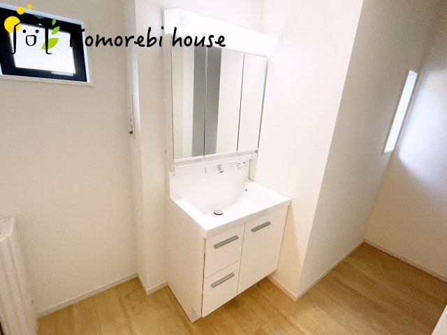 桶川市泉　6期　新築一戸建て　KEIAI GRACE　01の独立洗面台|使いやすい独立洗面台です