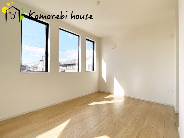 桶川市泉　6期　新築一戸建て　KEIAI GRACE　01の寝室|ゆとりの広さです