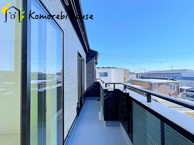 桶川市上日出谷　8期　新築一戸建て　グラファーレ　01のバルコニー|26.1.29撮影済み