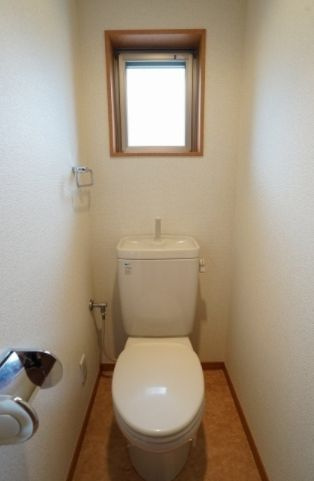 ルピナス　ヤマジのトイレ|独立型のトイレルーム☆