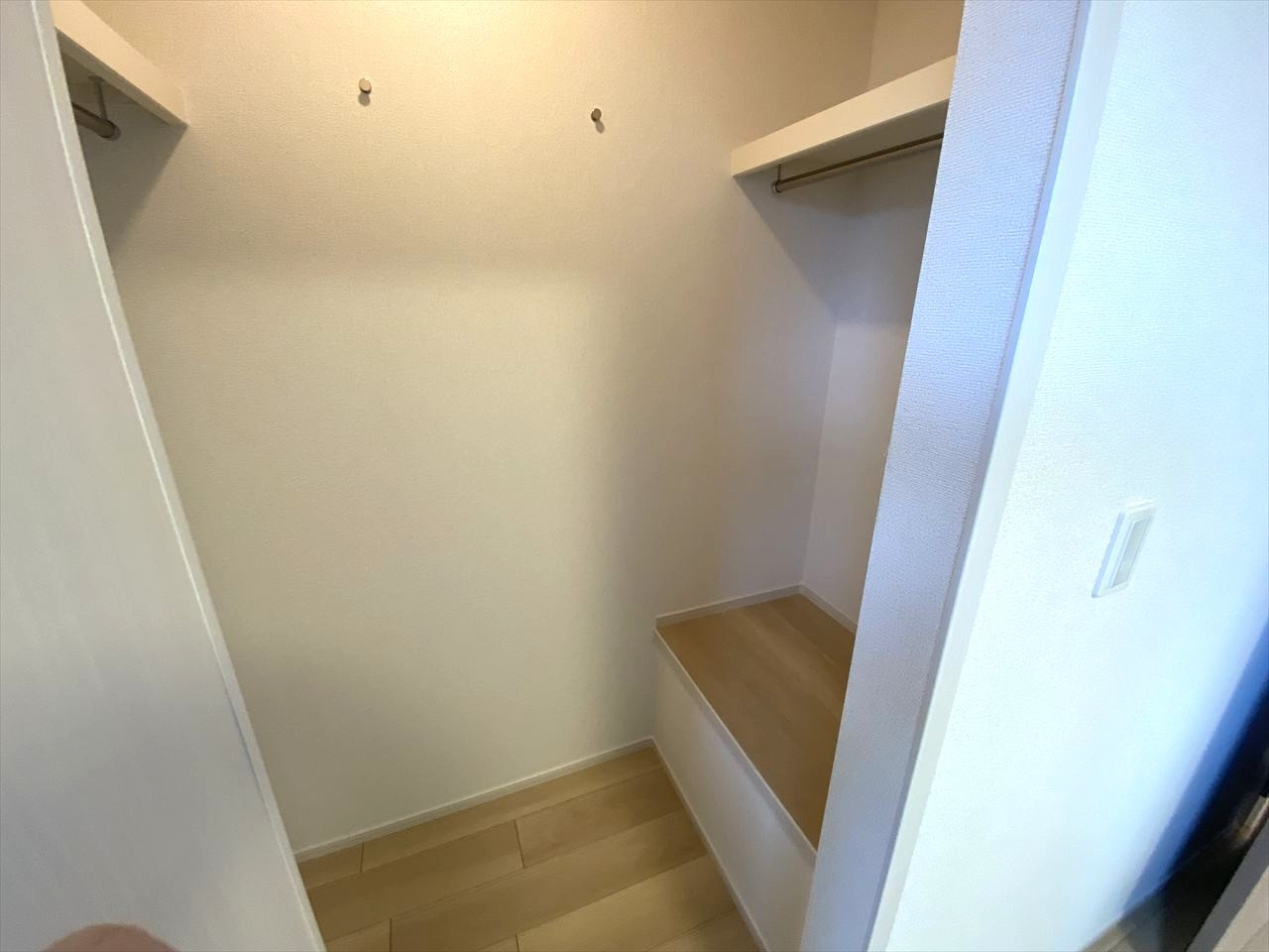 シャルム　コートの収納