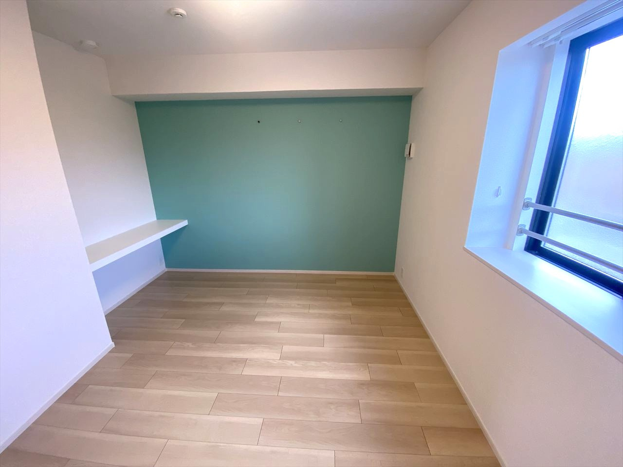 シャルム　コートの洋室