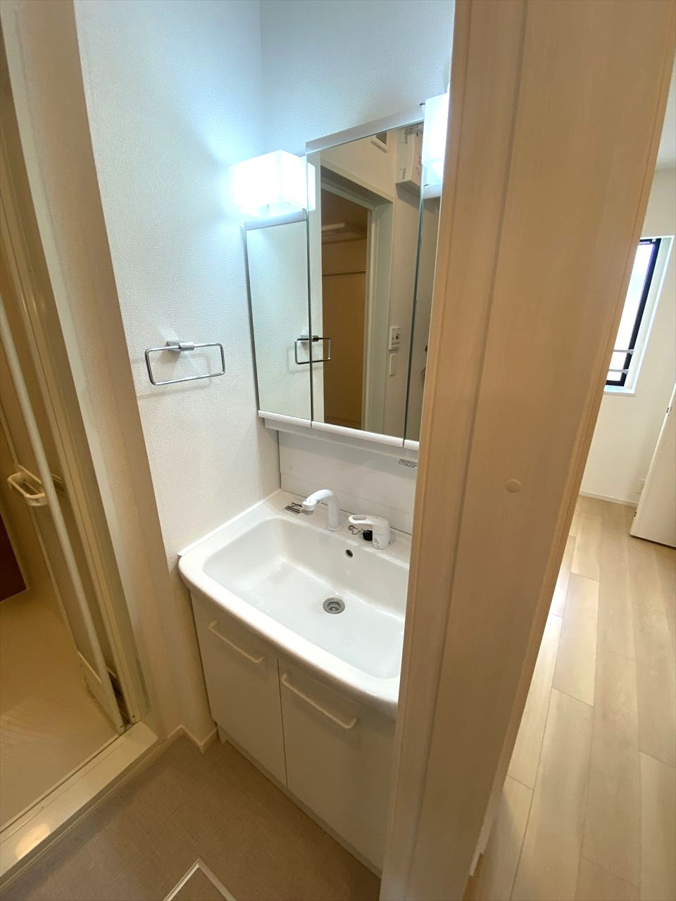 シャルム　コートの独立洗面台