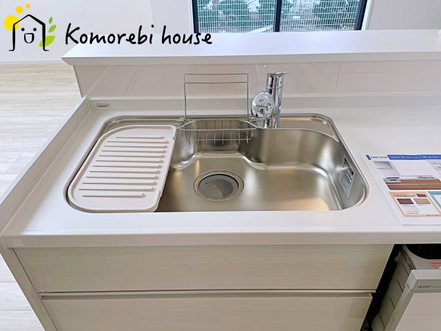 桶川市加納　1期　新築一戸建て　クラフトピット　01のキッチン|コンパクトなキッチンで掃除もラクラク