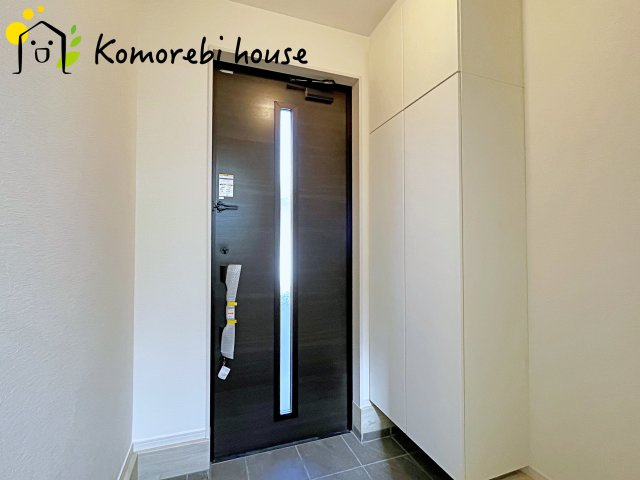 桶川市加納　1期　新築一戸建て　クラフトピット　01の玄関|きれいな玄関です